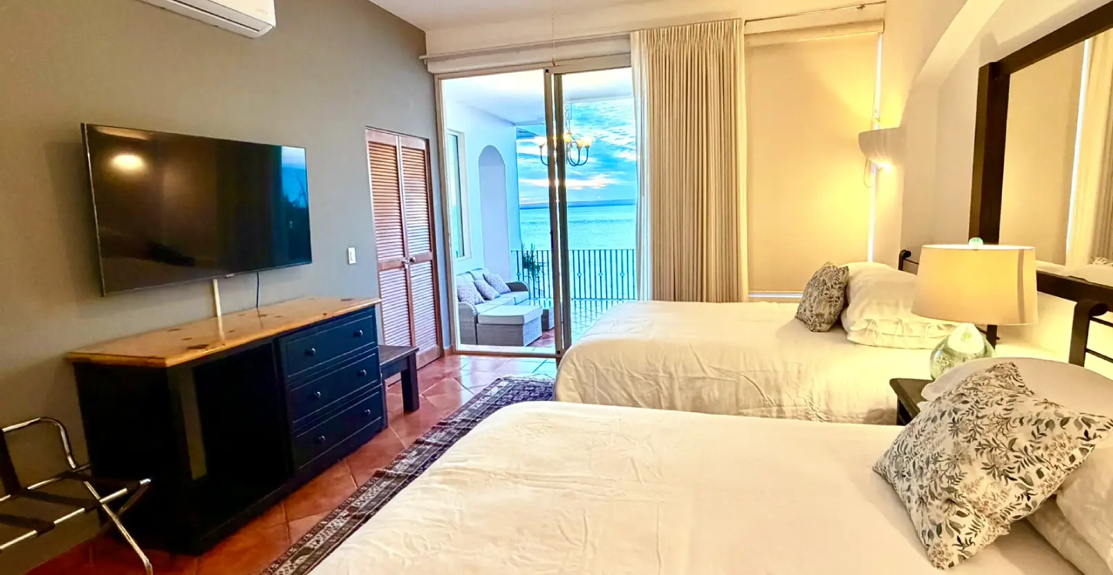 Habitación Básica, Hotel Suites Ixtapa Plaza, Hotel en Ixtapa-Zihuatanejo