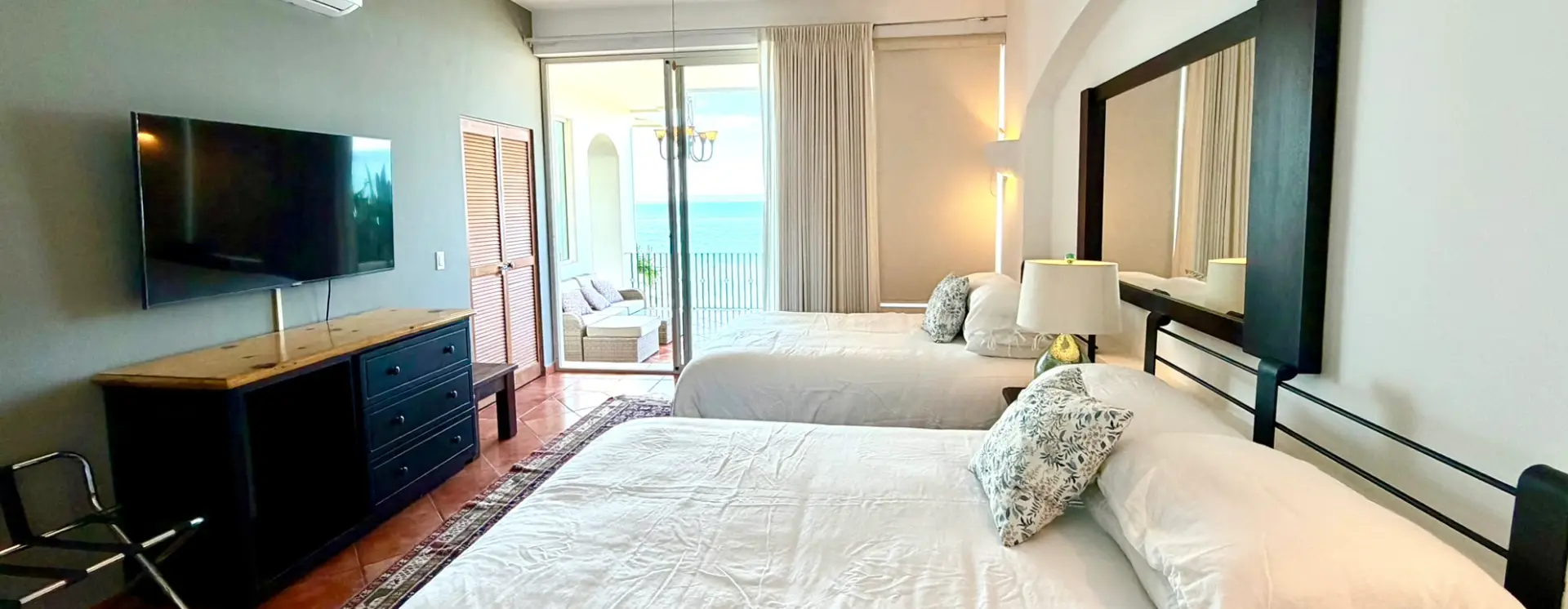 Habitraciones al mar, Condo Paradise